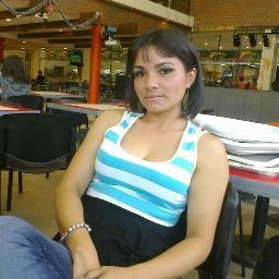 por la vida luchando y cumpliendo mis sueños lentamente...dios es mi fuerza...aodro a mi familia. solo quiero salir adelante.