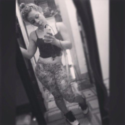 Instagram; - Roszalynnx3
