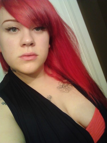 Hate Rules & Love Money, So I gotta b a boss bitch. I rap, Live&Love MUSIC♫ I'm not a hater Im a realist , and I value realism. MUZIQ.OR.DIE. Get aquainted.