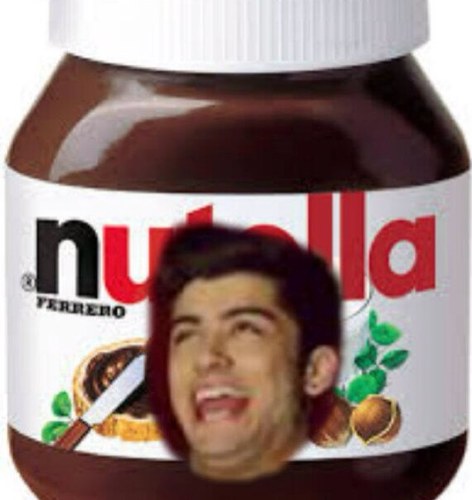 hai there delilah follow @vivala5H