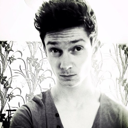 Bates_Ginge's profile picture. I follow back 100%, follow me -- I never unfollow unless you do ------ 
Instant Shoutout http://t.co/27FEMW62hF