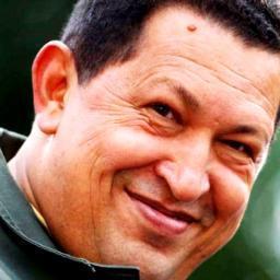 Socialista. Revolucionario. Amante de la paz. Con CHAVEZ viviremos y venceremos