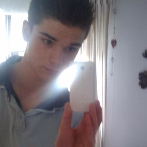 uknowme96's profile picture. 