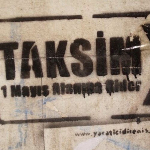 AKP faşizmine karşı! Meydanlarımızı geri almak için! Geleceğimiz için! Omuz omuza! iletişim: 1milyonlataksime@gmail.com