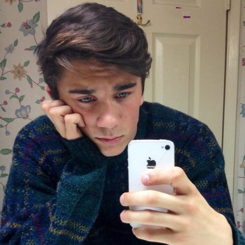 EvanPorter_LA's profile picture. If found,Please return to @MeganMillerLA. ❤3913❤