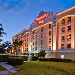 Whether you are traveling business or pleasure, you will find that our amenities and service fit perfectly with your need.