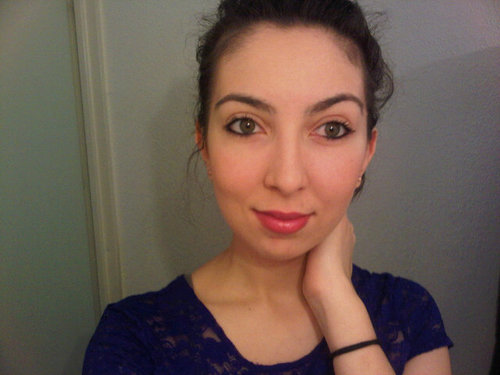 Embellir une personne lui faire ressortir ce qu'il y a de plus beau chez lui ou elle avec quelques coups de pinceaux c'est sa le pouvoir du makeup !