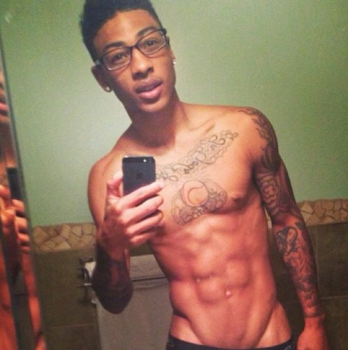 Artist | Baseball player | Model | Photgrapher | #TeamFollowBack