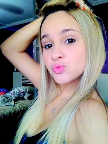 Ainda que a minha mente e o meu corpo enfraqueçam, Deus é a minha força, ele é tudo o que sempre preciso.