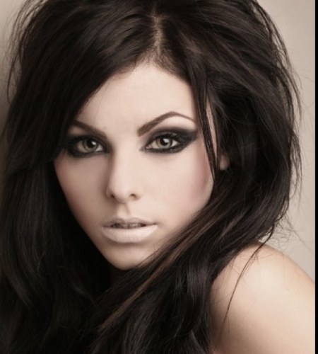 model_naturalia's profile picture. 