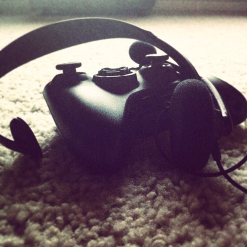 InnerNerdiness's profile picture. Never go full retard.