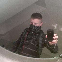 damien3544's profile picture. Et je tire une taff sur ce gros joint 
comme ce gosse qui taff mes pas dans le droit chemin
