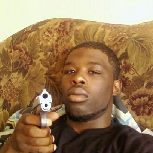 IM ME I DNT FLEX FA THA HOES, BITCHES AINT LOYAL WID DEM ANYTHING GOES. #TEAM FOCUSED