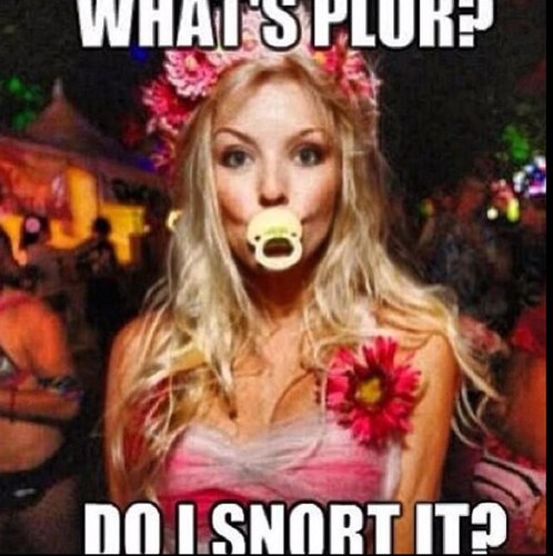 DontBeThatRaver's profile picture. Send me your #DontBeThatRaver tweets!!