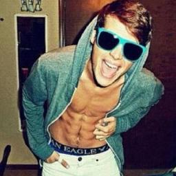 Nos vamos a encargar de subir fotos de los chicos mas potros y hot del mundo! Conoces mas? Bueno etiquetanos y hacenoslo conocer!