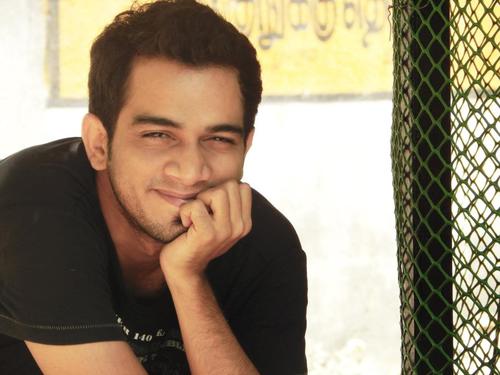 Eat,Pray,Love,Travel,Sleep,Party,Smile & TWEET others how you want to be TWEETed :D