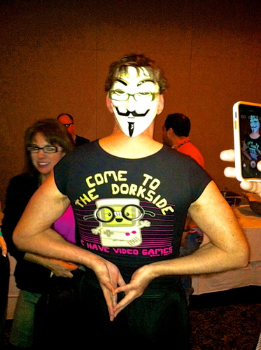 MontiMontigoo's profile picture. Listener to the sound beneath the static