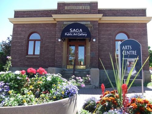 Salmon Arm Arts Centre offers visual arts exhibitions, children's programs, music events and other cool art stuff year-round.