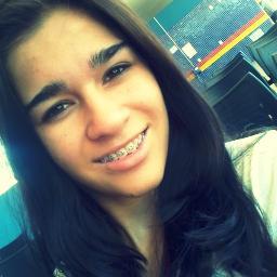 Biografia?
Nαo importα o quє єu diigα,
Vocє irα vαlorizαr pєlo quє vê,
julgαr pєlo quє ouviu
e opinαr pєlo quє conhєcєu! .xX.Quem se descreve se limita!.Xx