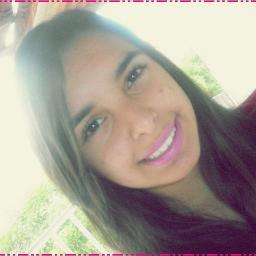 • 'Biografia {?}
Fala sério! Como vou resumir minha
vida aki no twitter?
;P