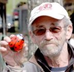 Charbits's profile picture. Married, over 60, live in Columbus OH. I like and work in graphic design, photography and sometimes help out as a roady to trade shows.