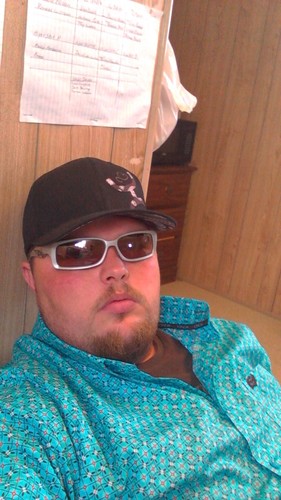 justincurrin4's profile picture. red neck to the bone and  and things i like is fishing.mudding.hunting.titties and beer and if you font like it you can kiss my country ass