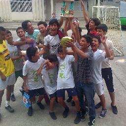 Somos un grupo de jóvenes dedicados a realizar labores sociales.
Dejando Huellas, imponiendo cambios positivos en la juventud Babahoyense