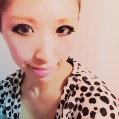 榴、DOREME、マイペースに絵本描きながらcafe店員…とかね :-P
ふわふわ♡にこにこ♡1周してきてまたココ☻

毎日HAPPY♥