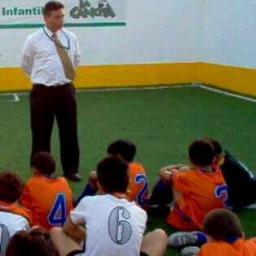 Administrador de empresas, analista de sistemas, entrenador. Director General Club Llantería Muñoz, Subdirector Copa Fenix 2022
