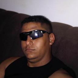 danielparagueik's profile picture. 