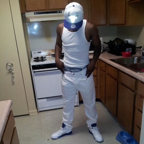 Pjones365's profile picture. Grind Cant stop cause my Pride too strong .. Free Jody B!!! R.I.P LIL B ..... R.I.P Dolla #TeamDreamChaser 100% My Team Winning.!!