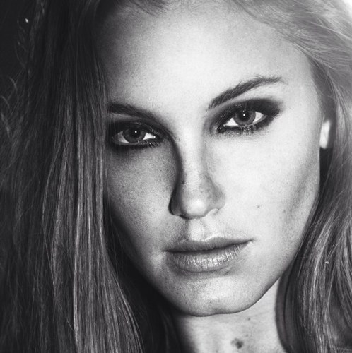 Model @NextModels @ONEmanagement | #ModelEmployee @VH1 Reality Show S1, 2013 |