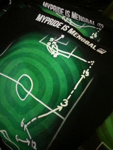 right foot on the left flank