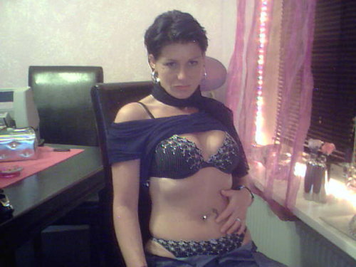 dutch pornstar/webcammodel ... kik me   michellekooij121290