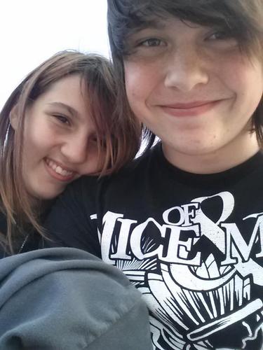 hi:D im devi im 15 and i love skateboardin and listen to music like BVB AA PTV FIR BC13 and ETF. im funny and crazy when i get use to u. i will follow back :)