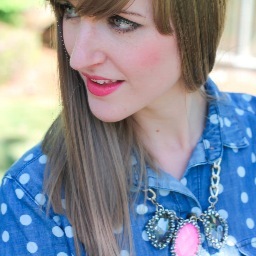 Lover of basketball & gold glitter. Team member at Adswerve. Keen on musicals, libraries & the three loves of my life.