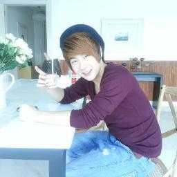 fitri_safitri25's profile picture. my name is Fitri, Im Famous, bias @valvalval_fame ,@chandkelvin, :D ^^ bangapta yeorobun :D