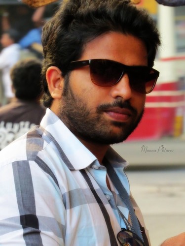 I m a graduate, working in a MNC, Also freelance Photographer. love football and photography, Rapper, Dancer.