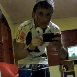 # AmooouL ♥ ~. = = A uniica Cooisa Que Me Alegra Todos Os Dias, É Sabeer Que Tenho Vs Naa Meenha Viida *-* TeeAmo Namorado ♥ Viia= @_Btcs2