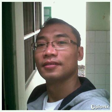 just an ordinary person, ex Ezha Radio announcer, working hard to fulfill his destiny
