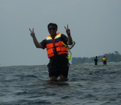 poetracuex's profile picture. 