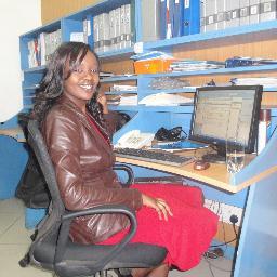 estherangela7's profile picture. simple