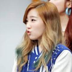 เเทยอน ณ snsd เเม้ชีวิตนี้จะไม่มีโอกาศเรียกบอทอื่นว่าโอปาหรือออนนี่ เต่เเทไม่กัดนะ ฟอลมาคุยกับเเทนะค่ะ เเทจะฟอลกลับ  *ขยิบตา*