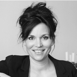 Forskare, föreläsare, författare, mamma, världsmästare, modig, tidsoptimist. Typ.