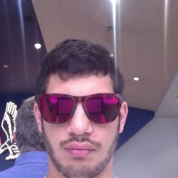 La vida es simple 3 pasos solamente llevan a la felicidad Mientras menos se es mejor Nunca le pidas favores a nadie Nunca le debas a nadie
WORK HARD PLAY HARD