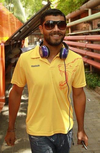 Ravindra Jadeja FC Is A Fans Club Of Indian All-Rounder Ravindra Jadeja[Sir Jadeja].

Facebook : http://t.co/WxZzxJQUUS