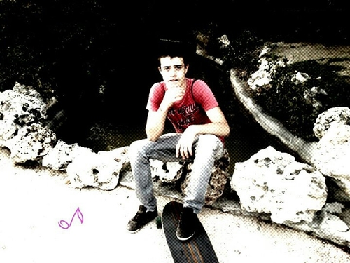 maier_rares's profile picture. ...Canal de youtube: http://t.co/DzgmHVa0