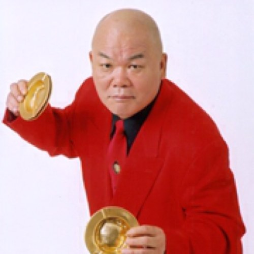 simakijoezy's profile picture. 島木 譲二（しまき じょうじ、1946年9月13日 - ）は、日本のお笑い芸人、元プロボクサー。兵庫県尼崎市出身。武庫之荘に在住。本名は浜伸二（はま しんじ）。血液型はAB型。吉本興業所属。