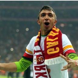 ya galatasaray kadar değerlimsin ya da hayatımda yerin yok...
