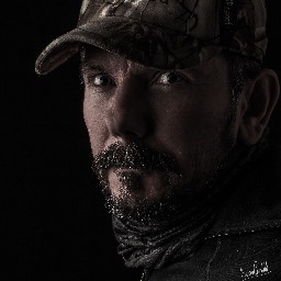 PhotoOmdahl's profile picture. Amatørfotograf, liker portrettfoto, landskap, fugler og dyr. Jobber litt med hjemmestudio og forsøker meg på modellfoto med amatører